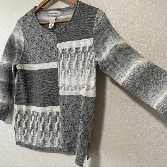 Vintage Y2K Grey/White Knit Sweater - Picture 2 of 8